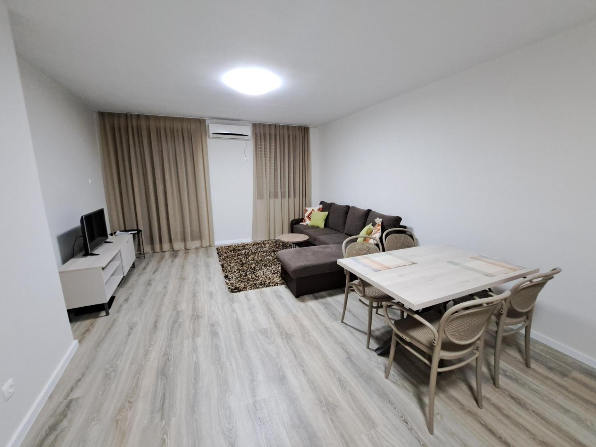 Apartma Ninas